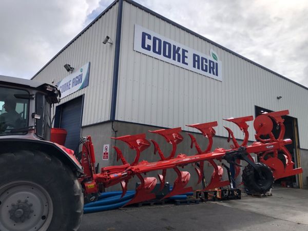 Job Vacancies, Mechanic and Storeman 365357476