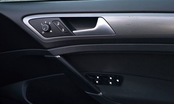 🔥 2017 VW Golf BlueMotion 1.0 TSI Petrol 365358188