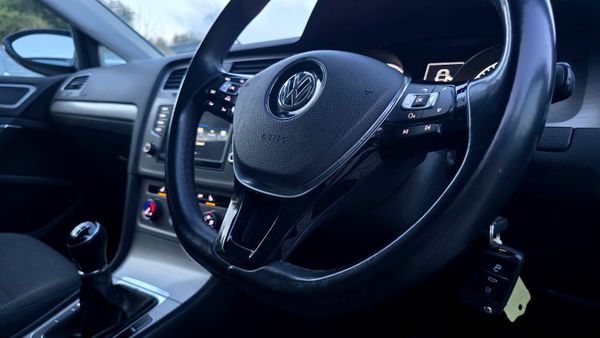 🔥 2017 VW Golf BlueMotion 1.0 TSI Petrol 365358190