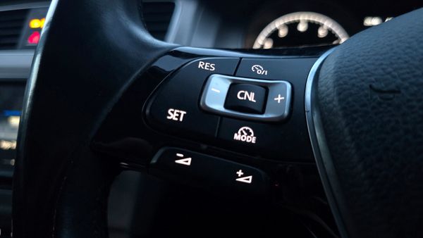 🔥 2017 VW Golf BlueMotion 1.0 TSI Petrol 365358215