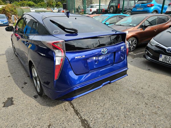2018 Toyota Prius G sports Leather /Hybrid Auto 365353885