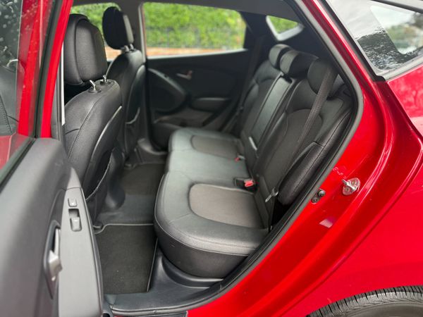 Stunning Executive Hyundai ix35 low Km 365362241