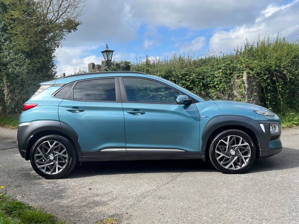Hyundai KONA 1.6 GDI Hybrid Executive 365374084