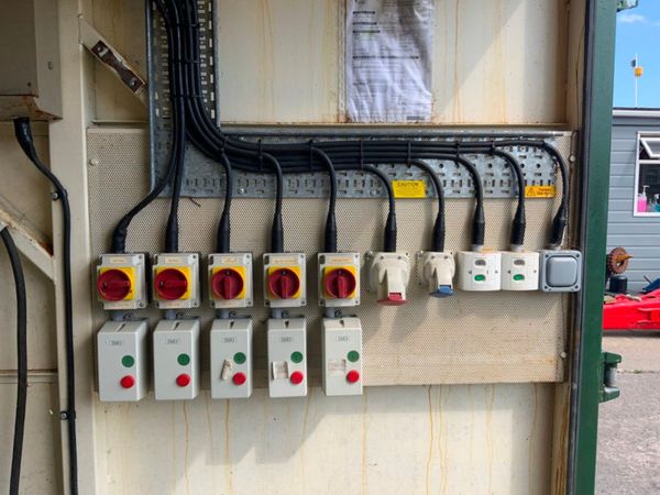 12ft x 8ft CHEMICAL STORAGE CONTAINER.......3675v 365379453