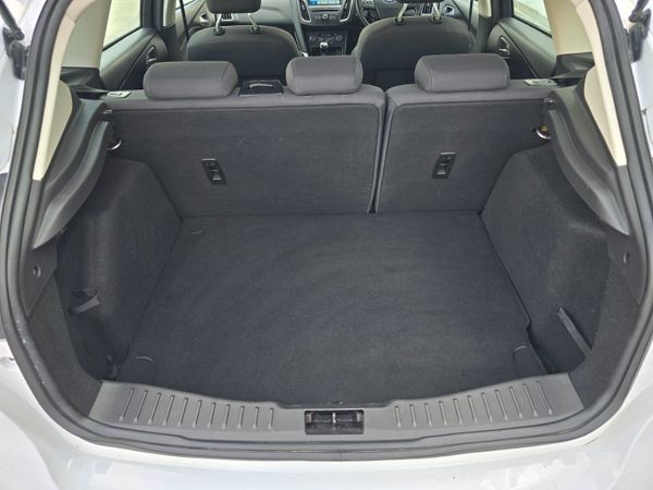 Ford Focus 2017 365385979