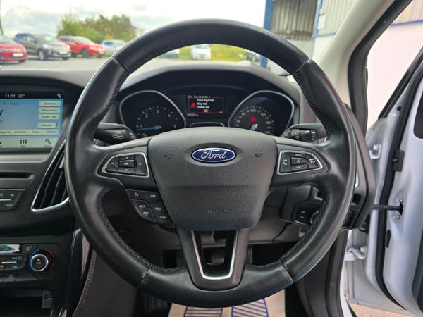 Ford Focus 2017 365385984