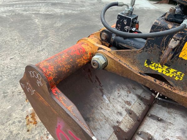 HYDRAULIC CLAMSHELL GRAB BUCKET ......67980. 365386416