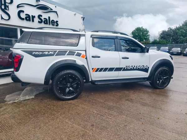 Nissan Navara Tekna 365398107