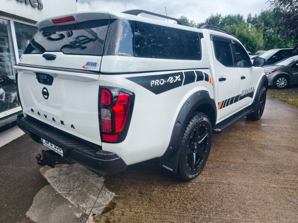 Nissan Navara Tekna 365398108