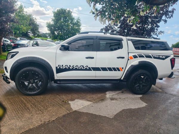 Nissan Navara Tekna NO VAT 365398191