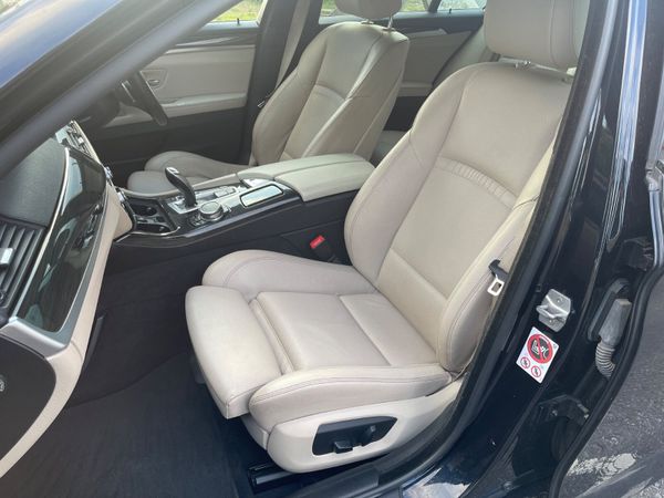 BMW 5-Series 2016 365393011