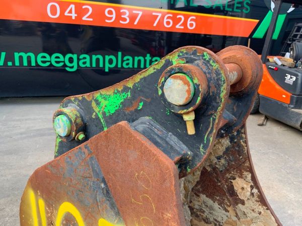 24" GEITH DIGGING BUCKET....65mm PINS.....1425-2. 365404036