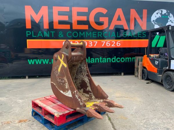 24" EUROFAB DIGGING BUCKET.....80mm PINS...1429t. 365405837