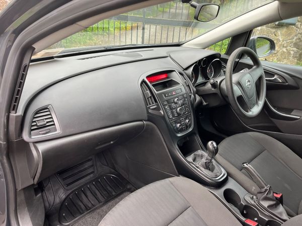 Opel Astra 1.4 16v VVT 100PS S 365406316