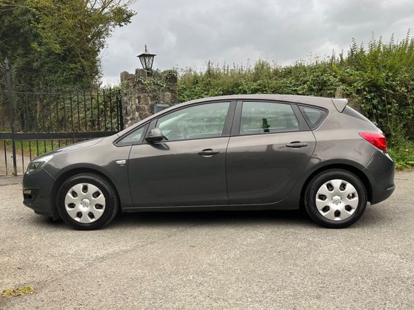 Opel Astra 1.4 16v VVT 100PS S 365406321