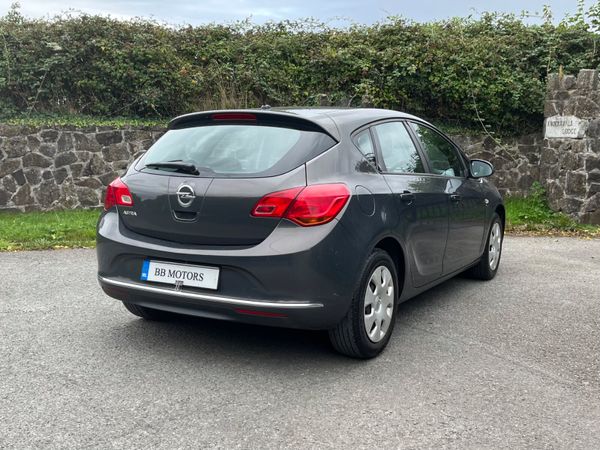 Opel Astra 1.4 16v VVT 100PS S 365406330