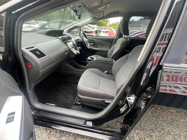 Toyota Prius **2014** 5 seater 365400527