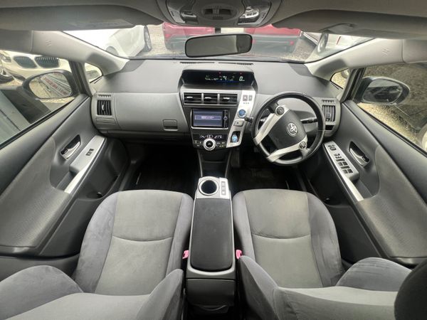 Toyota Prius **2014** 5 seater 365400532
