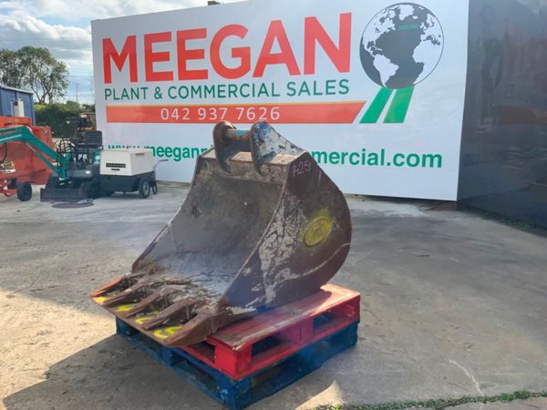 36" GEITH DIGGING BUCKET.....65mm PINS.......1425. 365400993