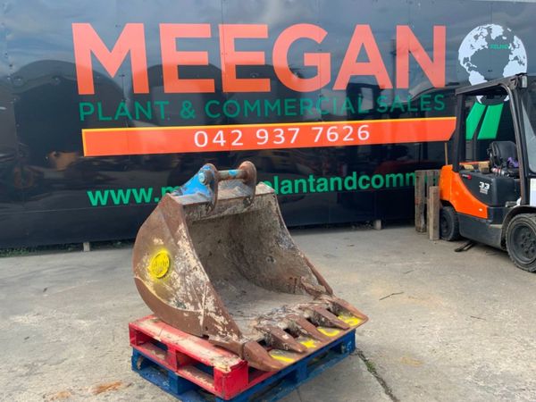 36" GEITH DIGGING BUCKET.....65mm PINS.......1425. 365401008