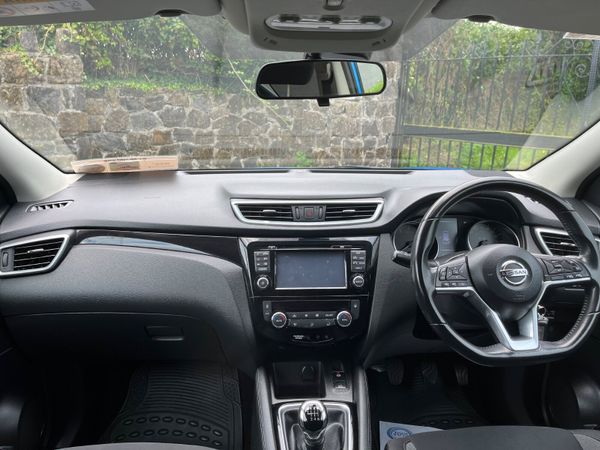 Nissan Qashqai 1.2 Petrol SV 365403314