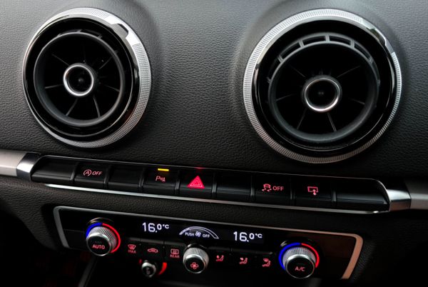 🔥 2015 Audi A3 1.4 TFSI Automatic/Stronic 365434871