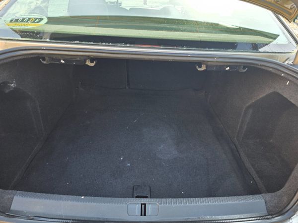 Volkswagen Passat 2012 365449409
