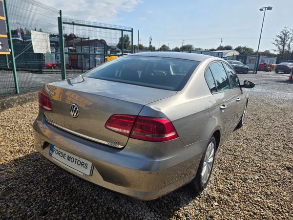 Volkswagen Passat 2012 365449401