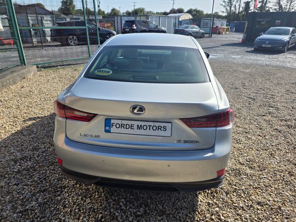 Lexus IS300 Executive 2015 365451693