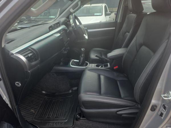 Toyota Hilux 2.8 D4D SR5 "Extras" 365468864