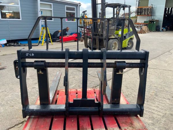 UNUSED COMPACT LOADER FORK CARRIAGE...4022. 365461041