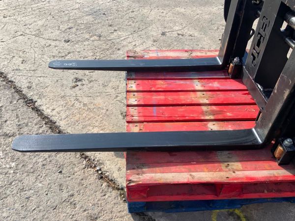 UNUSED JCB PRECISION PLACER CARRIAGE...4707. 365461156