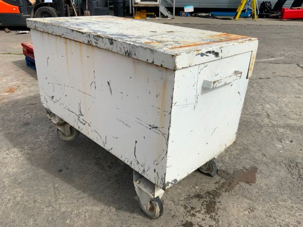 ARMORGARD STORAGE BOX / VAN VAULT......259-3. 365482255