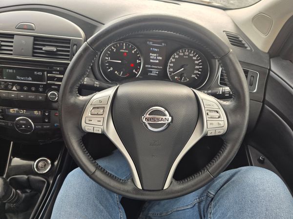 Nissan Pulsar 2015 365498536