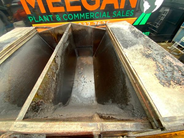 2018 RENAULT D12 HOT BOX TIPPER......386. 365576710