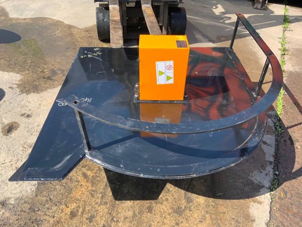 MINI DIGGER FLAIL TOPPER....30mm PINS....328w. 365577118