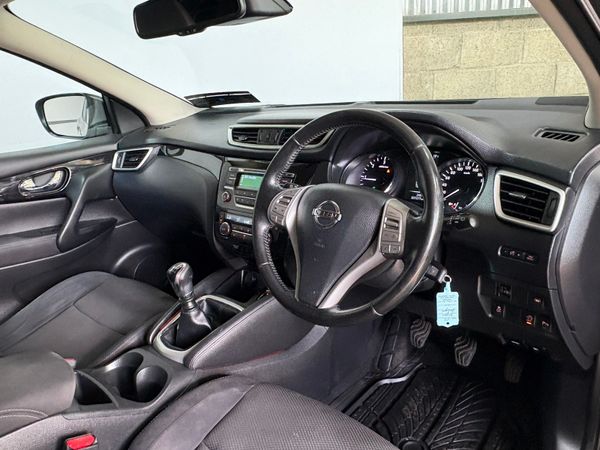 2015 Nissan Qashqai SV 1.5 DSL Manual 365587750