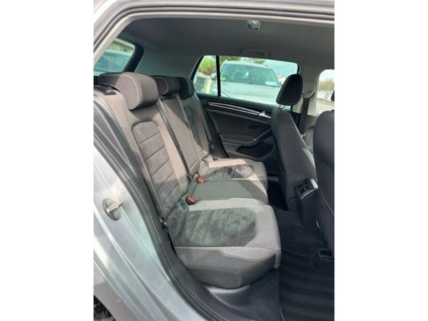 Volkswagen Golf HIGHLINE 1.2 TSI MANUAL 6SPEED FWD 365629101