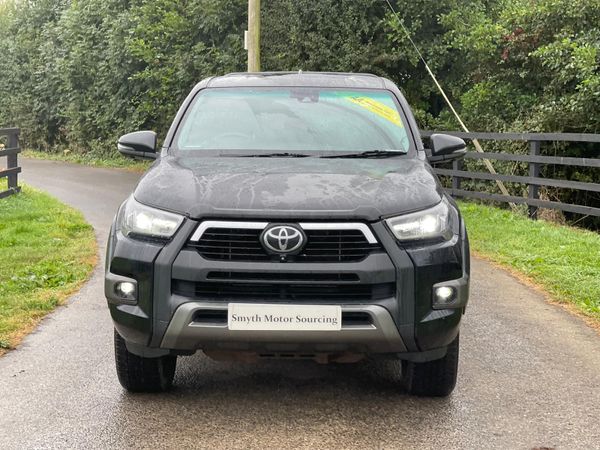 221 Toyota Hilux Invincible X Auto***** 365620464