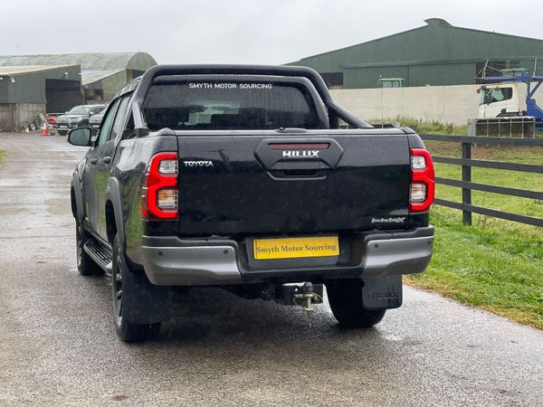 221 Toyota Hilux Invincible X Auto***** 365620477