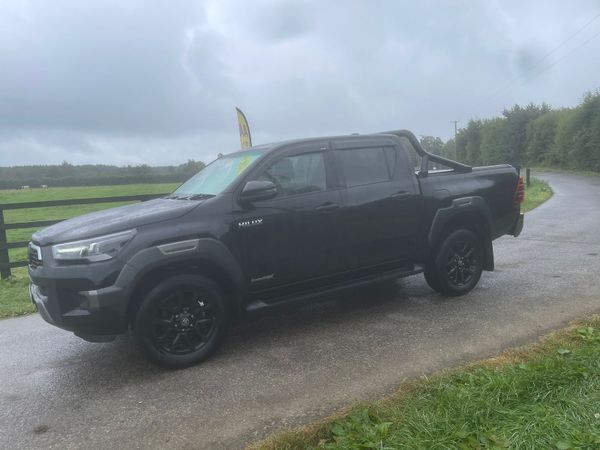 221 Toyota Hilux Invincible X Auto***** 365620472