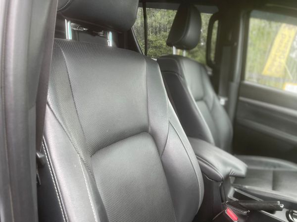 221 Toyota Hilux Invincible X Auto***** 365620486