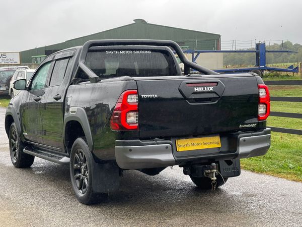 221 Toyota Hilux Invincible X Auto***** 365620509