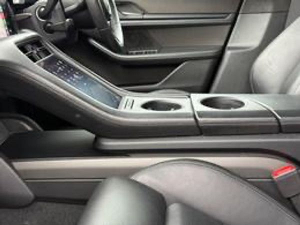 Porsche Taycan 4S AWD 365622136