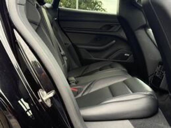 Porsche Taycan 4S AWD 365622138