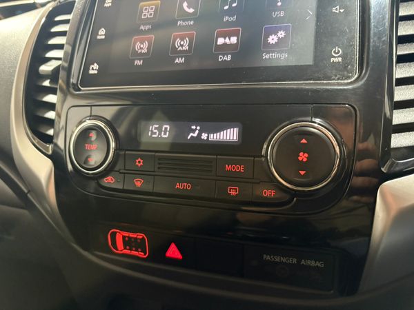 18 Mitsubishi L200 Intense 2.5 178 Bhp Crew Cab 365623592