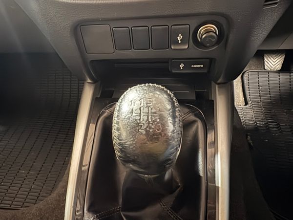 18 Mitsubishi L200 Intense 2.5 178 Bhp Crew Cab 365623593