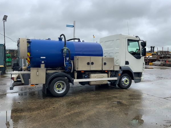 2016 DAF LF180 PORTALOO VACUUM TANKER...2420 365644501