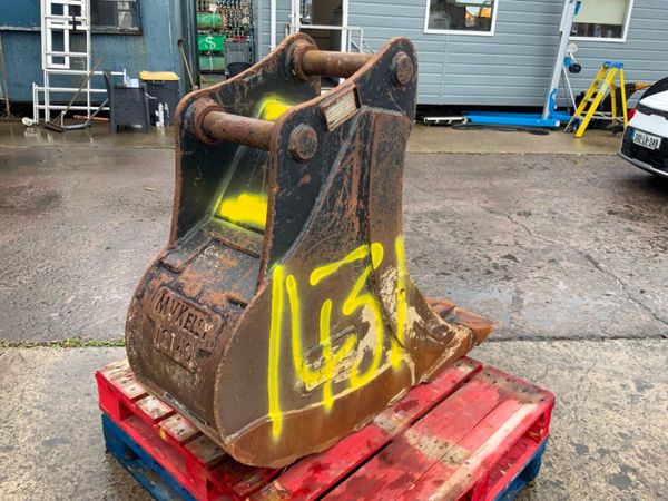 18" HILL DIGGING BUCKET....65mm PINS......1431t. 365649940