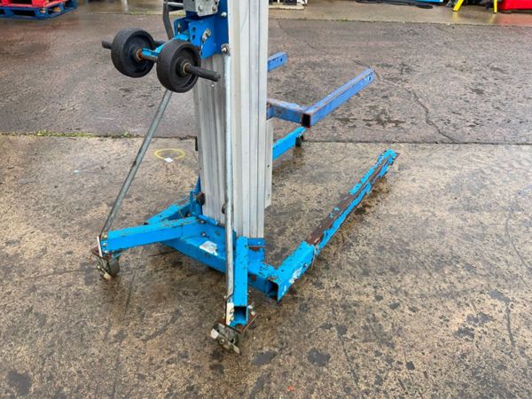 2015 GENIE SLA 15 MATERIAL LIFT / HOIST.......904 365653359